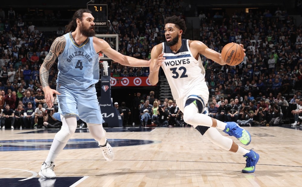  爱德华兹三分绝杀森林狼加时险胜开拓者保留希望