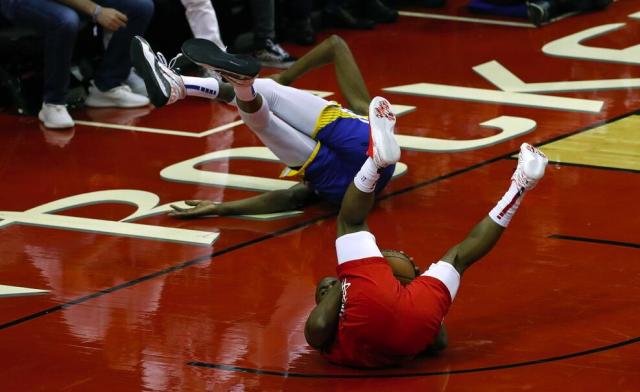  德甲裁判执法尺度引热议，严格判罚影响比赛走向  